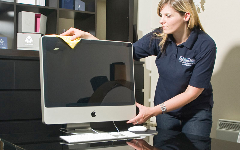 Cleaner working for Office Cleaning London